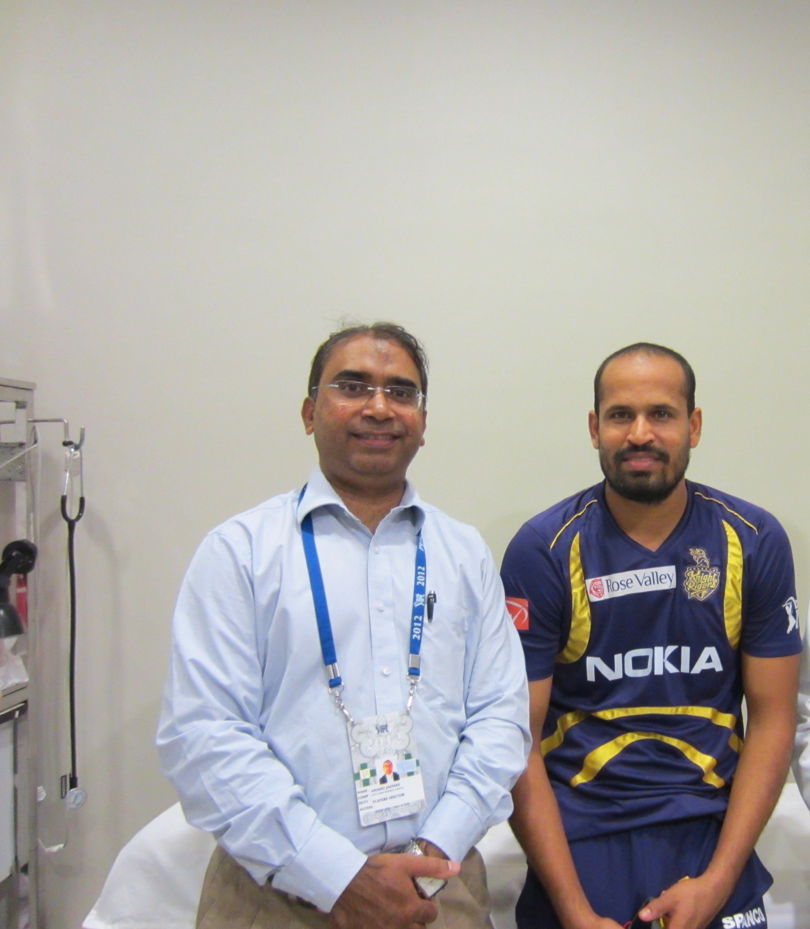 Dr Anand Jadhav with Shane Watson during IPL 2012